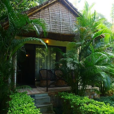 Corbett Wild Iris Spa And Resort Рамнагар Екстериор снимка