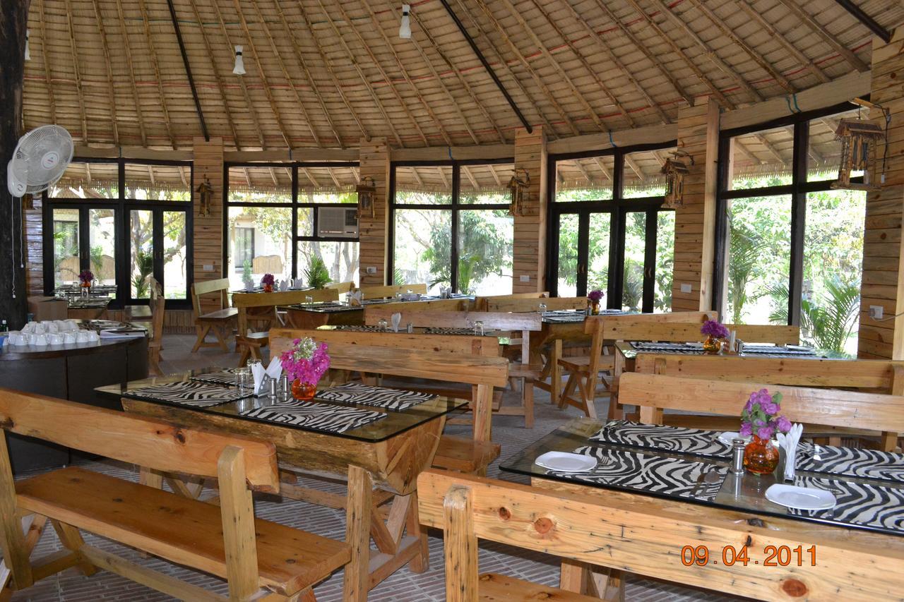 Corbett Wild Iris Spa And Resort Рамнагар Екстериор снимка