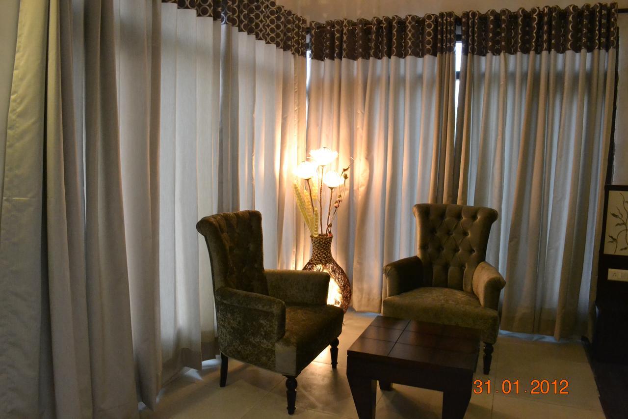 Corbett Wild Iris Spa And Resort Рамнагар Екстериор снимка
